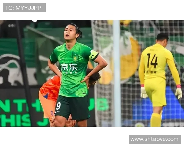 国际足联年度最佳球员投票揭秘：国足主帅邵佳一与队长张玉宁挑选不合显着